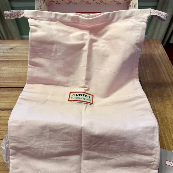 Hunter x LoveShackFancy Sunrise Patchwork Confetti Bloom - Picture 5 of 5